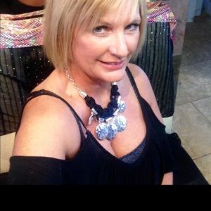 Necklace Black and silver